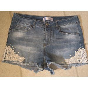 No boundary Jean shorts Embroidery PearlS Size Jrs 15 Waist 31